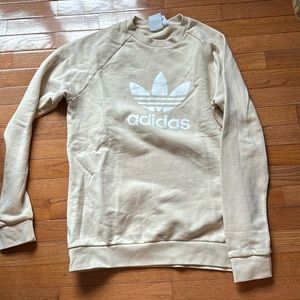 Cream Adidas pullover with logo in center